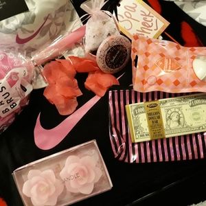 Nike hat and bag to mactch!! Spa Check Bundle